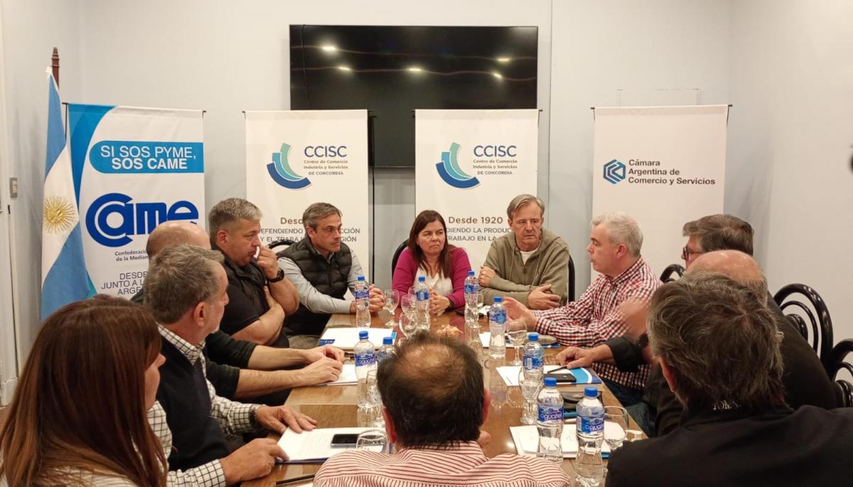 Directivos del CCISC recibieron a candidatos de“Fuerza Entre Ríos”