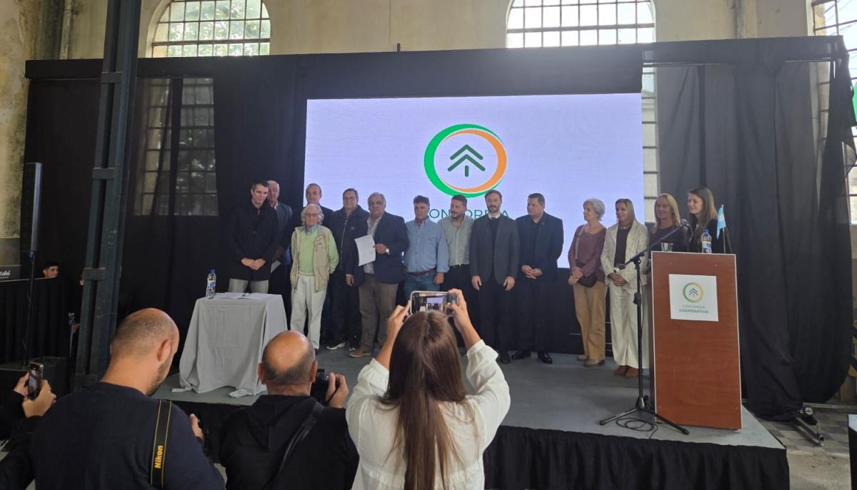 El CCISC participó de la inauguración de paneles solares de la Cooperativa Eléctrica