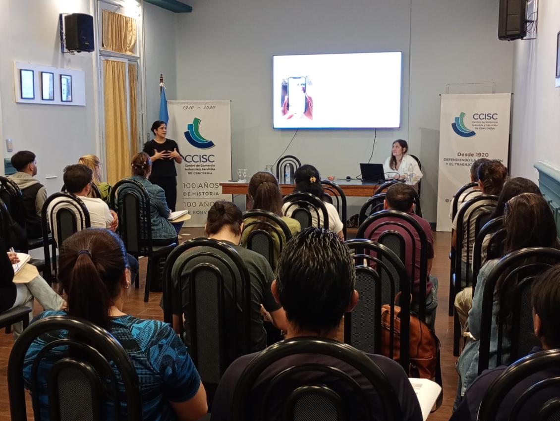 Finalizó la capacitación en marketing digital y ventas